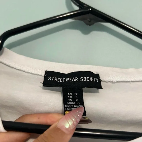 white crop top - Picture 2 of 2